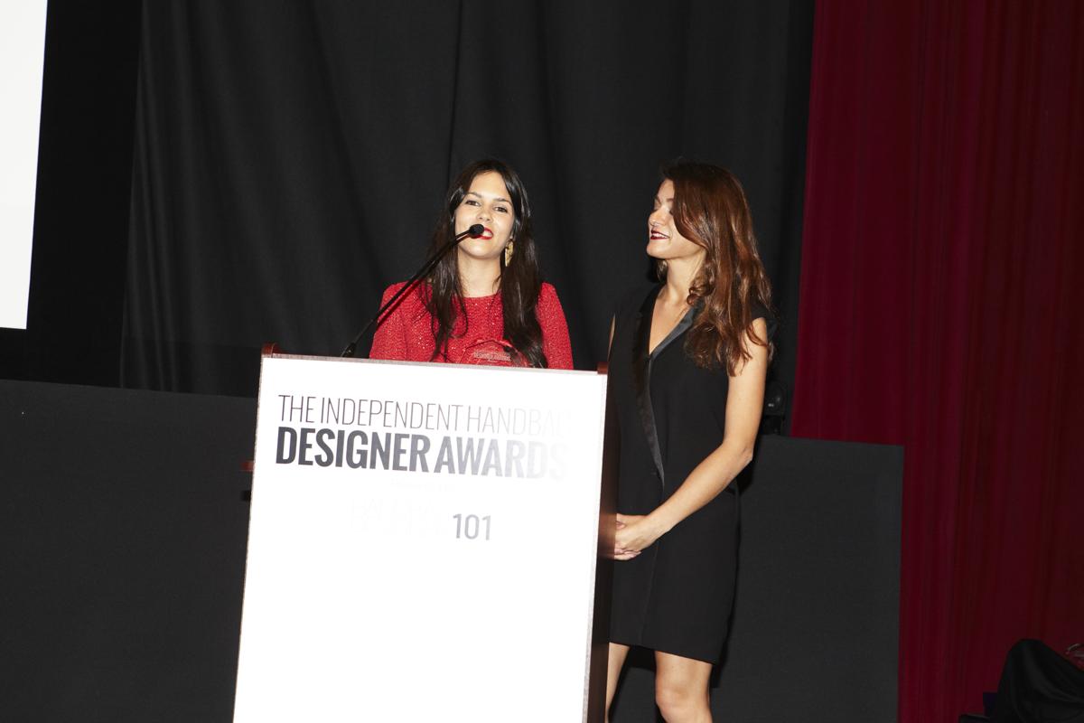 Winners Carla Lopez and Emilia Arzua
